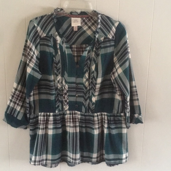 Knox Rose Tops - 2/$15 Knox rose flannel button down peplum plaid